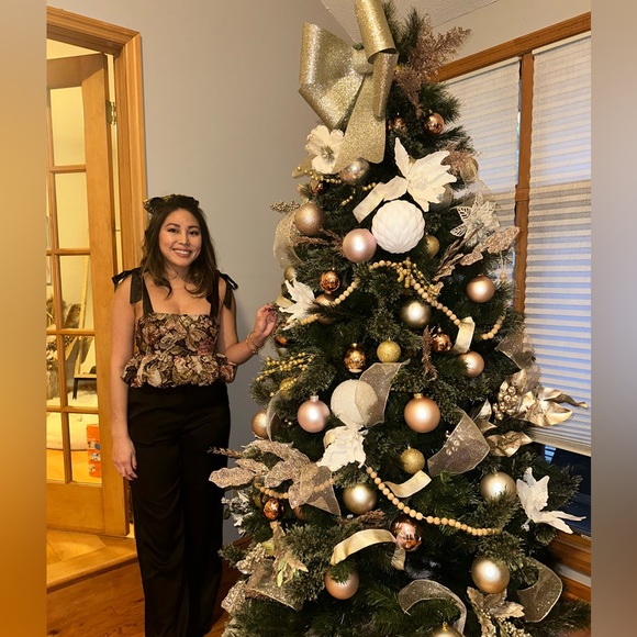 Floral satin shoulder tie peplum top - Picture 8 of 10